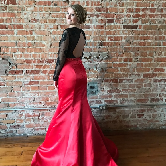 Sherri Hill Prom Dress - Picture 2 of 2